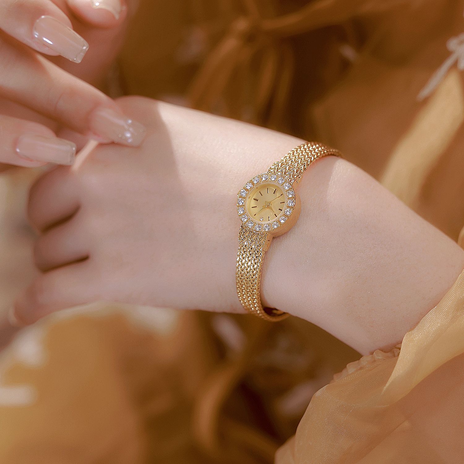 Vintage Women's Wristwatch Lux - Luxury Watch Vintage ulasan dan harga
